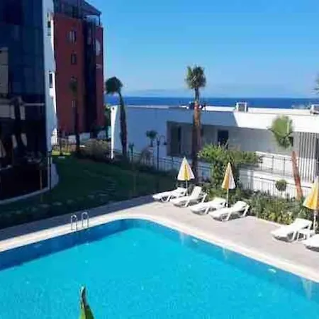 Very At The Sea Apartamento Kusadası
